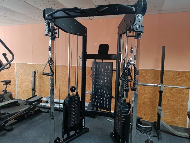 На стадионе «Амурсельмаш» появился многофункциональный силовой тренажер